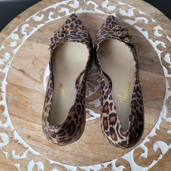 Leopard Print Pointed Toe Heels With Gold Accents By Kathleen Van Zeeland Size 8 - Picture 9 of 16